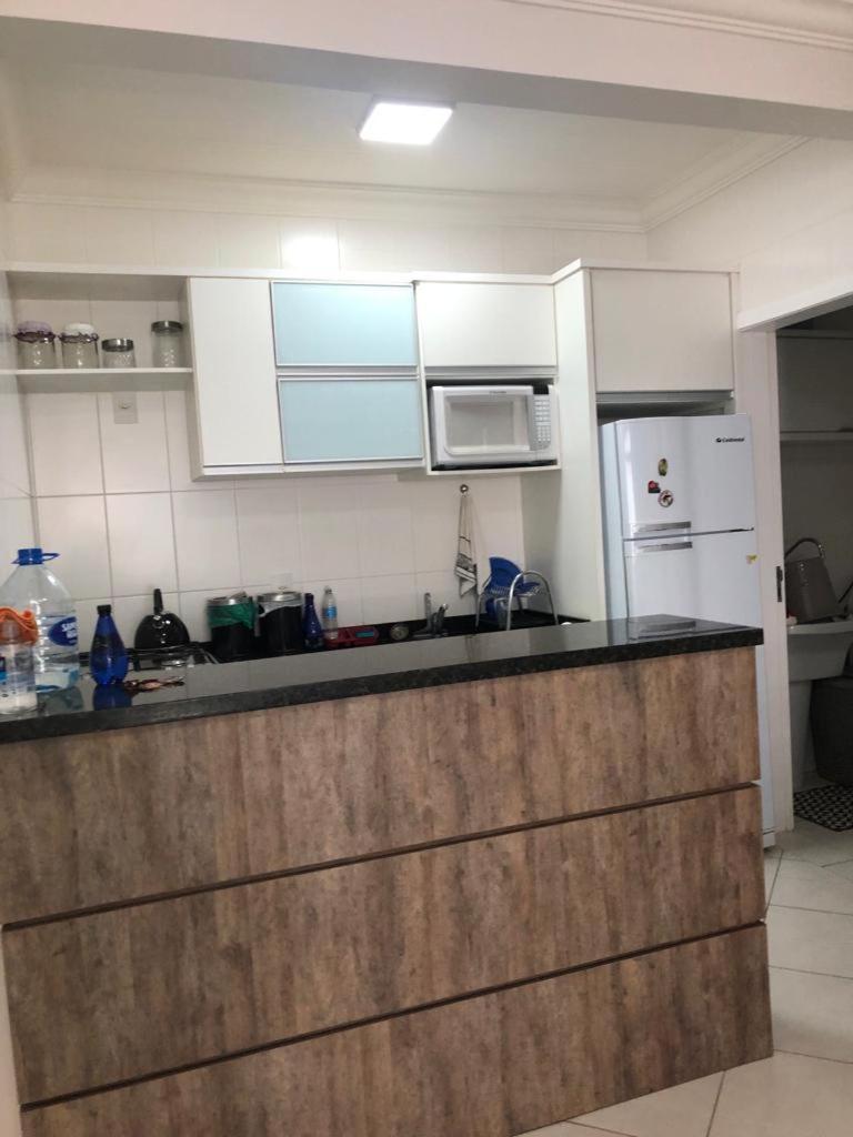 Apartamento Ravena - Praia Dos Ingleses フロリアノポリス エクステリア 写真