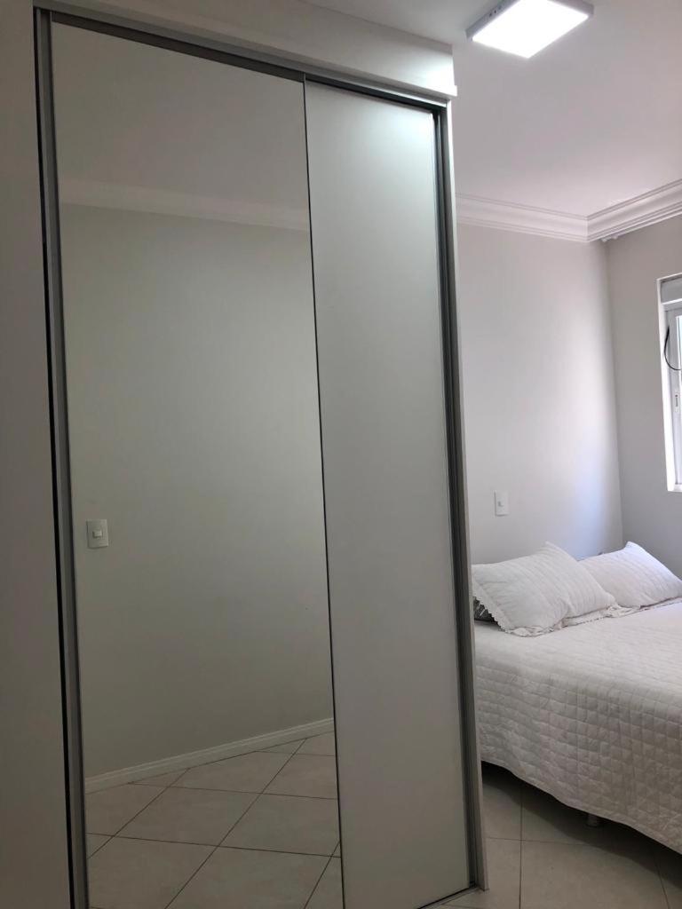 Apartamento Ravena - Praia Dos Ingleses フロリアノポリス エクステリア 写真
